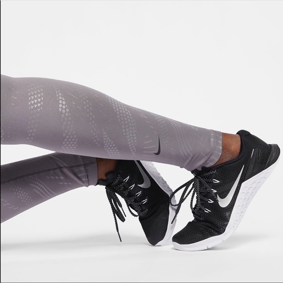 NWT Nike Women’s Power Leggings - Picture 4 of 8